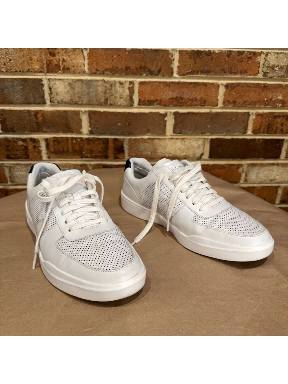Cole Haan Grand Crosscourt Perforated Sneaker Mens Size 8.5 M C33987 Leather